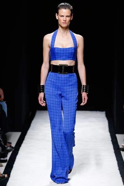 Look 29